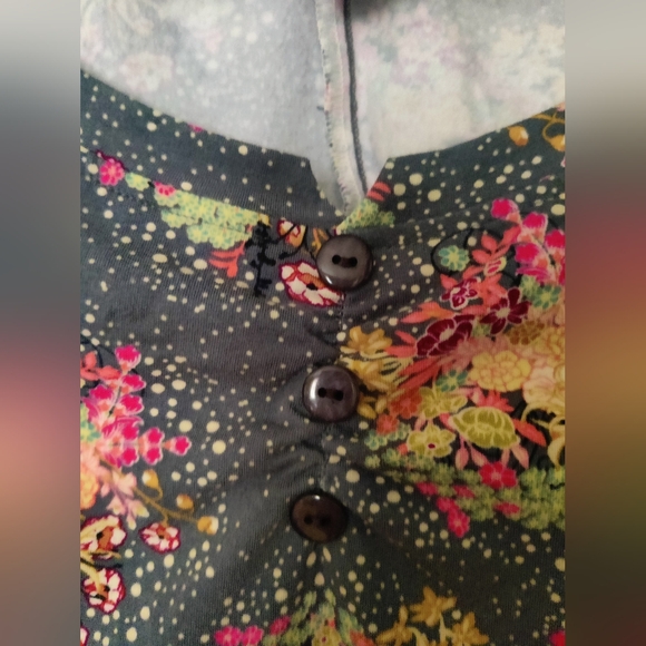 Made in Canada 🇨🇦 Flora Top by Mandala Design - Picture 3 of 7